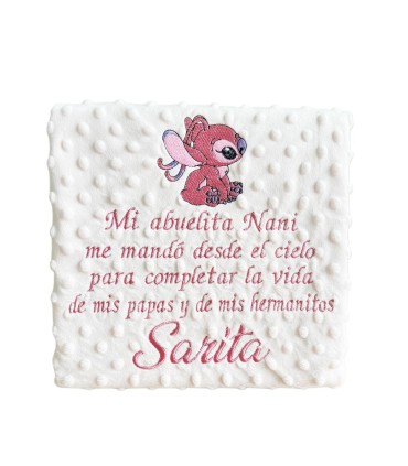 Manta Lilo bordado frase larga y nombre