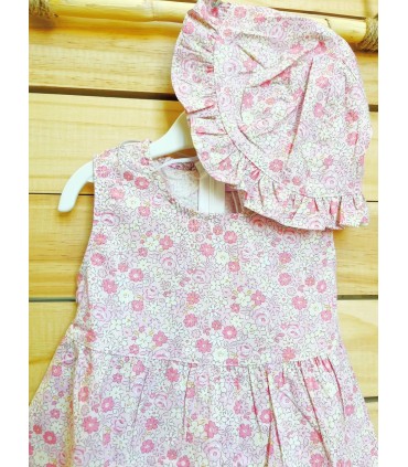 Vestido con gorro flores rosa