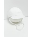 Gorra blanca de bebé