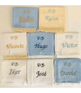 Gasas bordadas con silueta y nombre